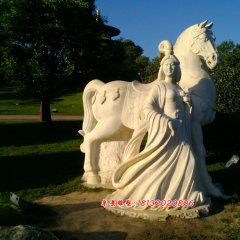 美女牽馬石雕，人物與馬雕塑
