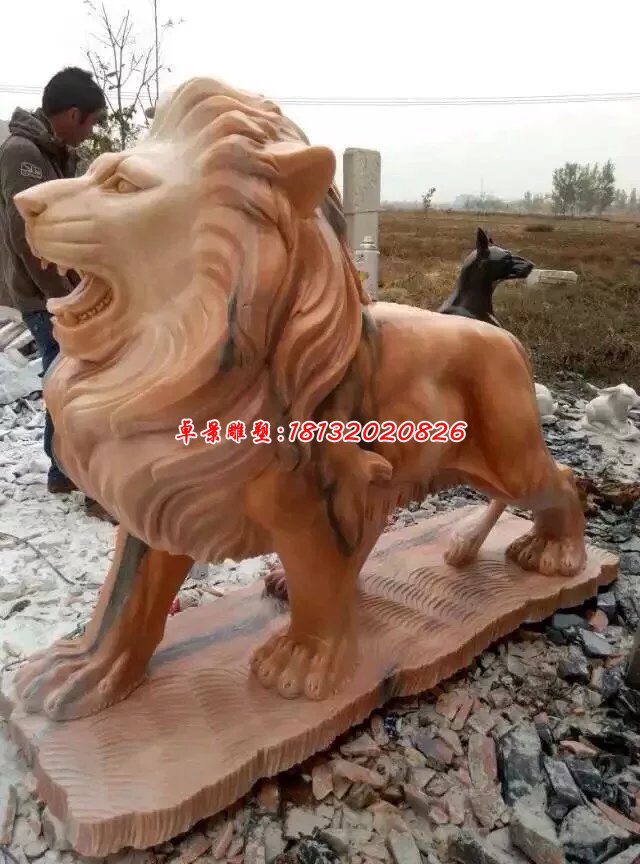 石頭獅子,走著的石頭獅子