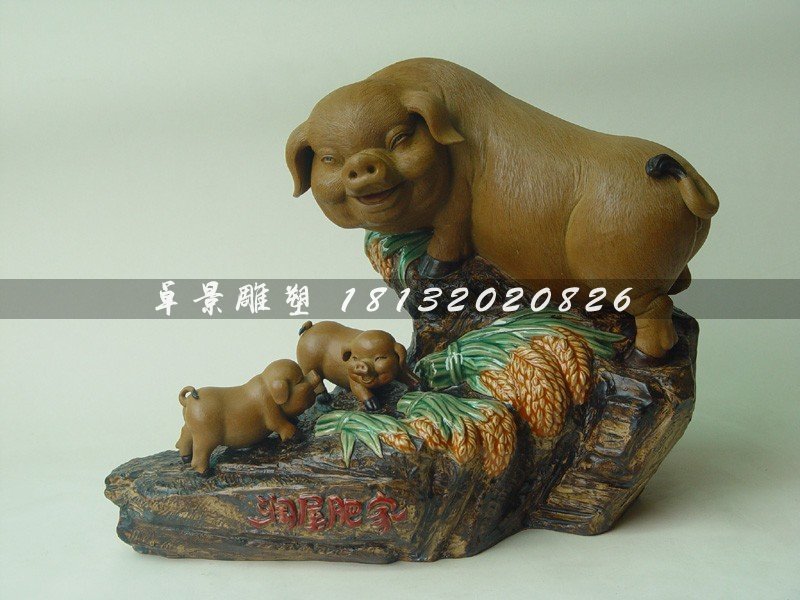 仿真小豬雕塑，玻璃鋼小豬雕塑