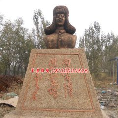 雷鋒銅雕，廣場英雄銅雕