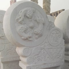 石雕門墩，抱鼓石