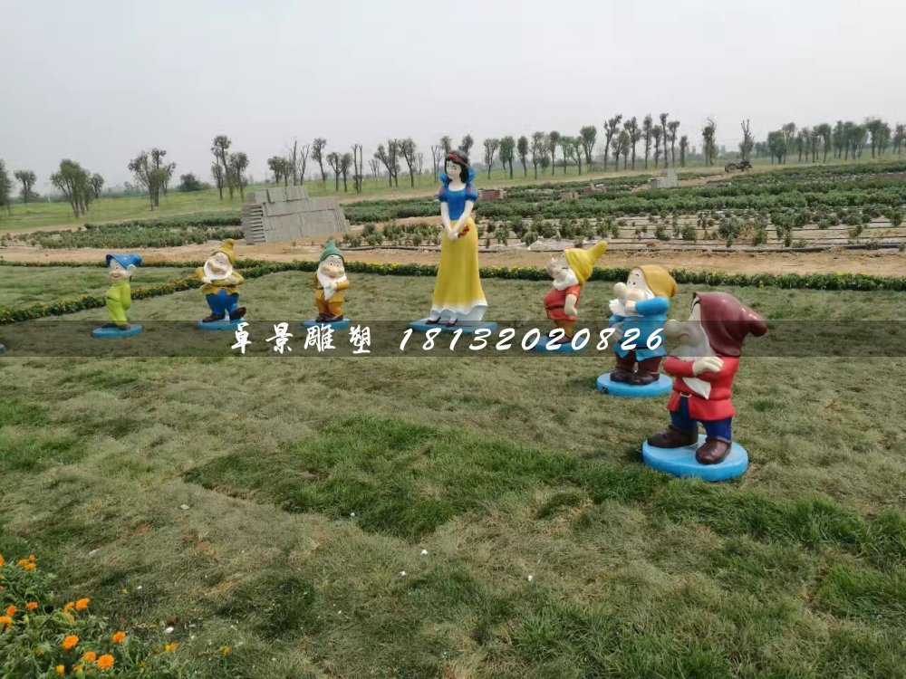 白雪公主與小矮人雕塑，卡通人物雕塑