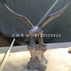 老鷹石雕，青石雄鷹