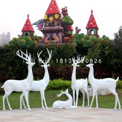 白色小鹿雕塑，玻璃鋼動物