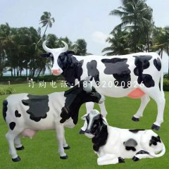 玻璃鋼奶牛雕塑，仿真動(dòng)物雕塑