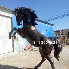 仿銅立馬雕塑，玻璃鋼動物雕塑
