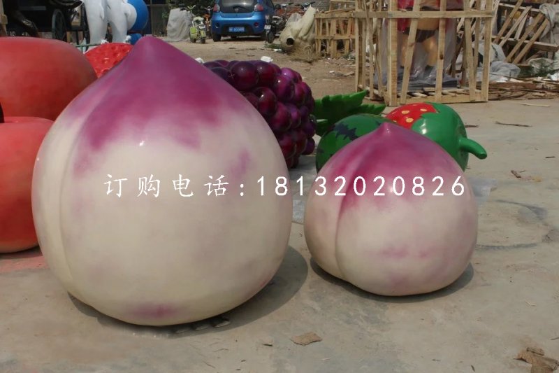 玻璃桃子雕塑，仿真水果
