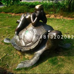 趴在烏龜上的小男孩銅雕，公園銅雕