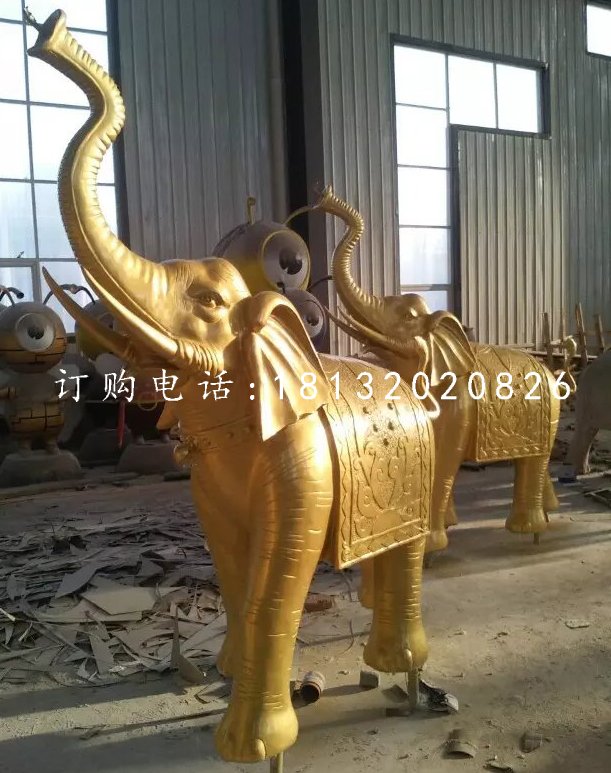 象鼻向上的大象銅雕，廣場(chǎng)大象銅雕