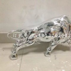 開荒牛雕塑，廣場不銹鋼牛雕塑