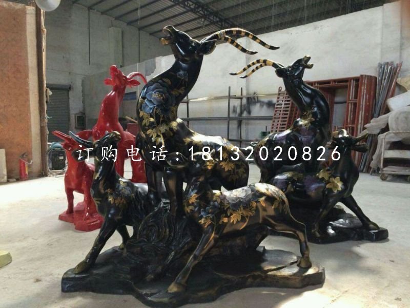 羚羊雕塑，玻璃鋼彩繪動物.jpg