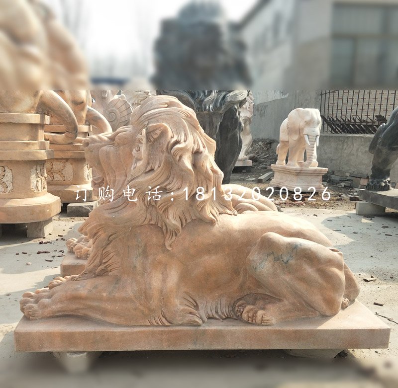 趴著的西洋獅子石雕，晚霞紅獅子.jpg