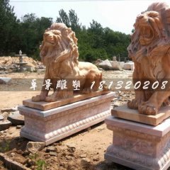 西洋獅石雕，趴著西洋獅雕塑