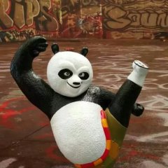 玻璃鋼功夫熊貓雕塑，玻璃鋼卡通雕塑