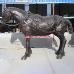 廣場銅馬動物雕塑