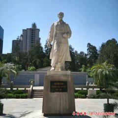 名人塑雕像
