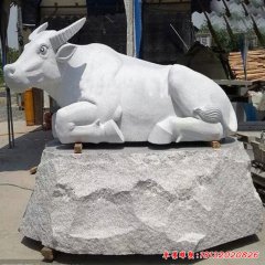 孺子牛雕塑